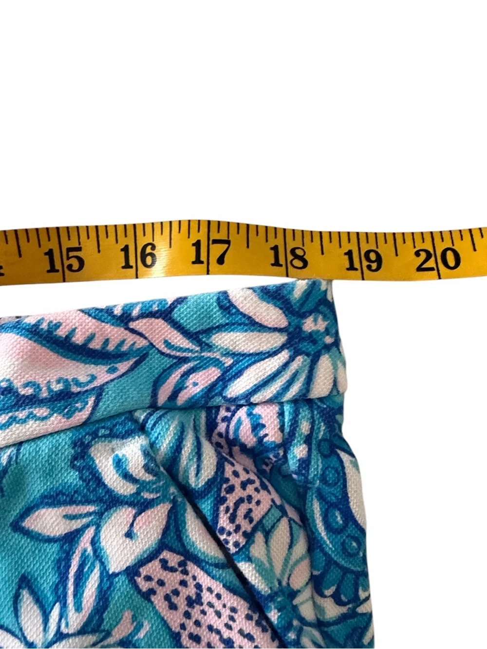 Lilly Pulitzer buttercup shorts size 12